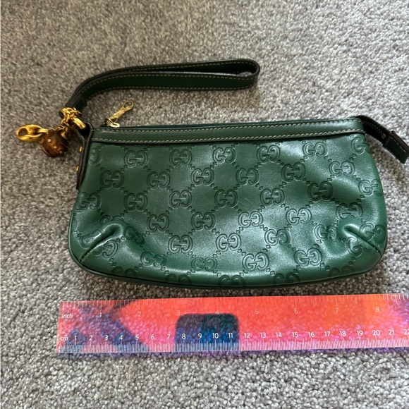 Like-new GUCCI wristlet - Picture 5 of 6